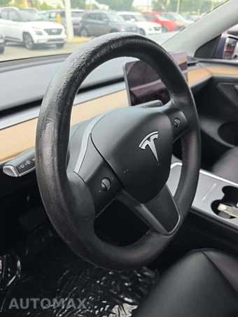 2023 Tesla Model Y Long Range - miniatura 21
