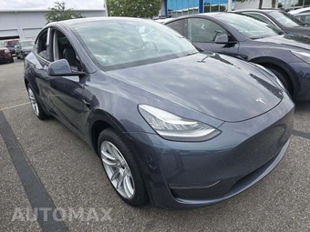 2023 Tesla Model Y Long Range - miniatura 4