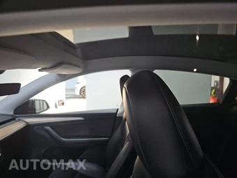 2023 Tesla Model Y Long Range - miniatura 18