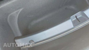 2023 Tesla Model Y Long Range - miniatura 24