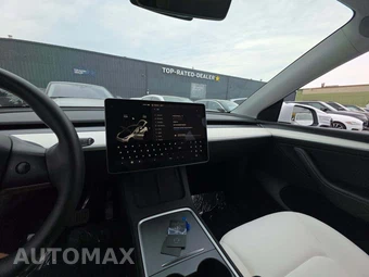 2023 Tesla Model Y Long Range - miniatura 10