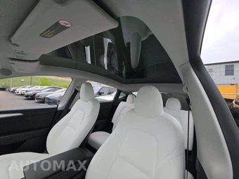 2023 Tesla Model Y Long Range - miniatura 11