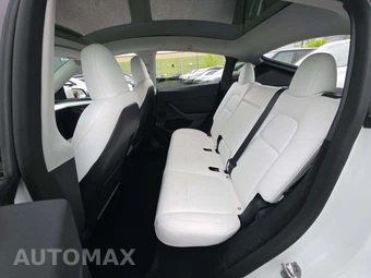 2023 Tesla Model Y Long Range - miniatura 13