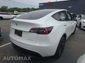 2023 Tesla Model Y Long Range - miniatura 3