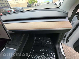 2023 Tesla Model Y Long Range - miniatura 16