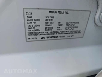 2023 Tesla Model Y Long Range - miniatura 2