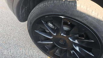 2023 Tesla Model Y Long Range - miniatura 19