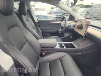 2023 Tesla Model Y Long Range - miniatura 8