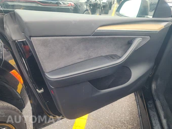 2023 Tesla Model Y Long Range - miniatura 9