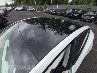 2023 Tesla Model Y Long Range - miniatura 12
