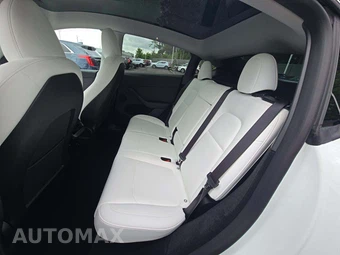 2023 Tesla Model Y Long Range - miniatura 13