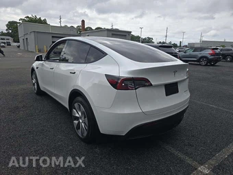 2023 Tesla Model Y Long Range - miniatura 2