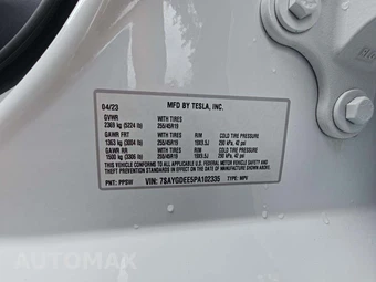 2023 Tesla Model Y Long Range - miniatura 5
