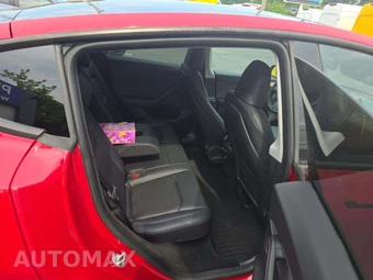 2023 Tesla Model Y Long Range - miniatura 15