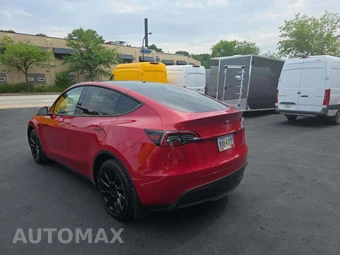 2023 Tesla Model Y Long Range - miniatura 2