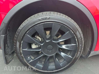 2023 Tesla Model Y Long Range - miniatura 23
