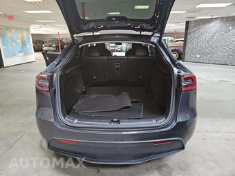 2023 Tesla Model Y Long Range - miniatura 14