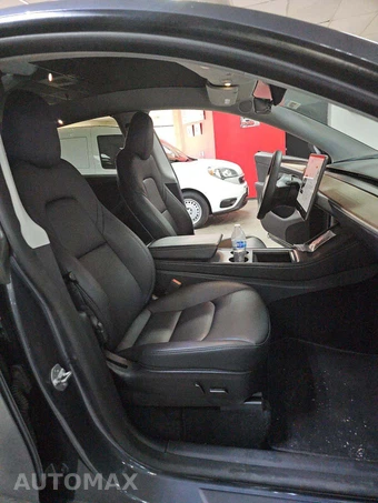 2023 Tesla Model Y Long Range - miniatura 19