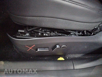 2023 Tesla Model Y Long Range - miniatura 31