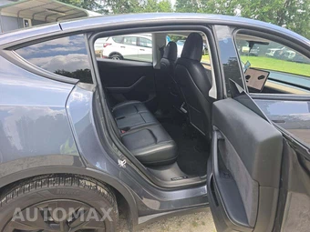 2023 Tesla Model Y Long Range - miniatura 13