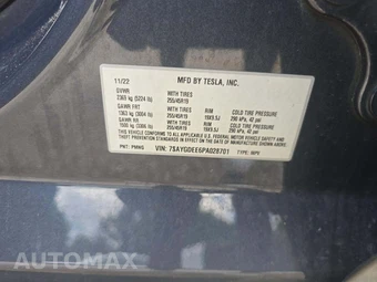 2023 Tesla Model Y Long Range - miniatura 2