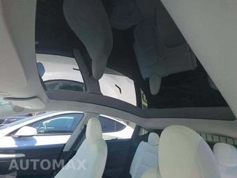 2023 Tesla Model Y Long Range - miniatura 11