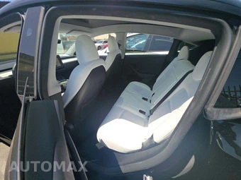 2023 Tesla Model Y Long Range - miniatura 13