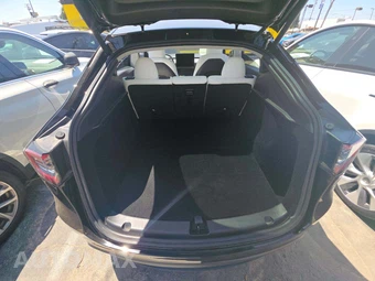 2023 Tesla Model Y Long Range - miniatura 14