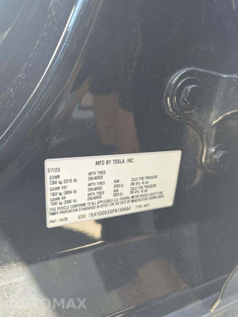 2023 Tesla Model Y Long Range - miniatura 5
