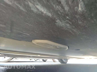 2023 Tesla Model Y Long Range - miniatura 7