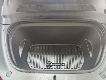 2023 Tesla Model Y Long Range - miniatura 26