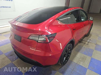 2023 Tesla Model Y Long Range - miniatura 3