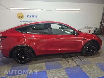 2023 Tesla Model Y Long Range - miniatura 4