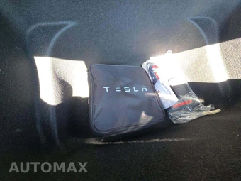 2023 Tesla Model Y Long Range - miniatura 12