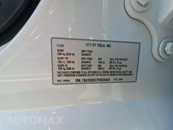 2023 Tesla Model Y Long Range - miniatura 2