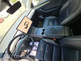 2023 Tesla Model Y Long Range - miniatura 5