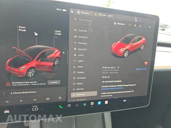 2023 Tesla Model Y Long Range - miniatura 12