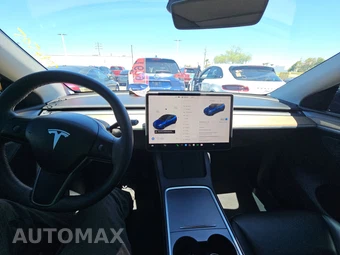 2023 Tesla Model Y Long Range - miniatura 11
