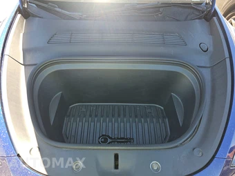 2023 Tesla Model Y Long Range - miniatura 15