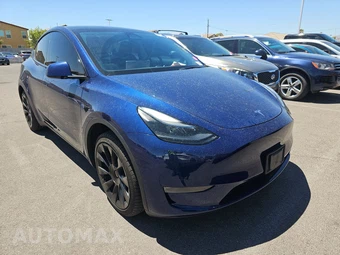 2023 Tesla Model Y Long Range - miniatura 3