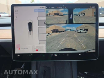 2023 Tesla Model Y Long Range - miniatura 19