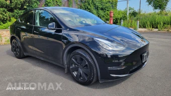2023 Tesla Model Y Long Range - miniatura 3