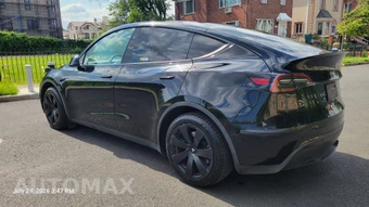 2023 Tesla Model Y Long Range - miniatura 7