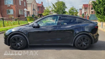 2023 Tesla Model Y Long Range - miniatura 8