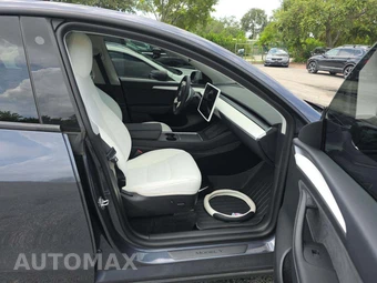 2023 Tesla Model Y Long Range - miniatura 19