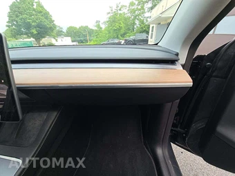 2023 Tesla Model Y Long Range - miniatura 17