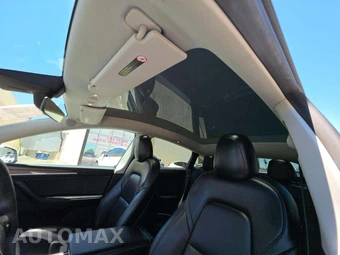 2023 Tesla Model Y Long Range - miniatura 8