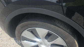 2023 Tesla Model Y Long Range - miniatura 31