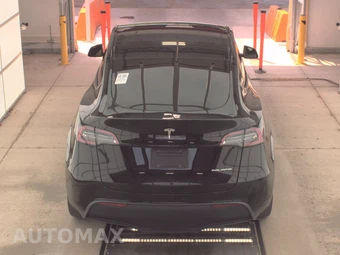 2023 Tesla Model Y Long Range - miniatura 5