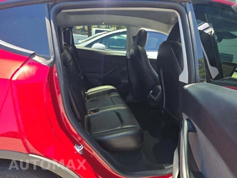 2023 Tesla Model Y Long Range - miniatura 16